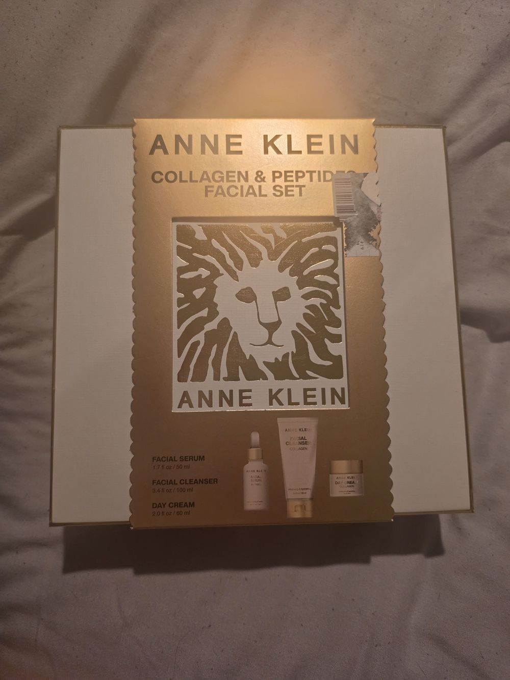Anne Klein Gold and White Collagen & Peptide Facial Set